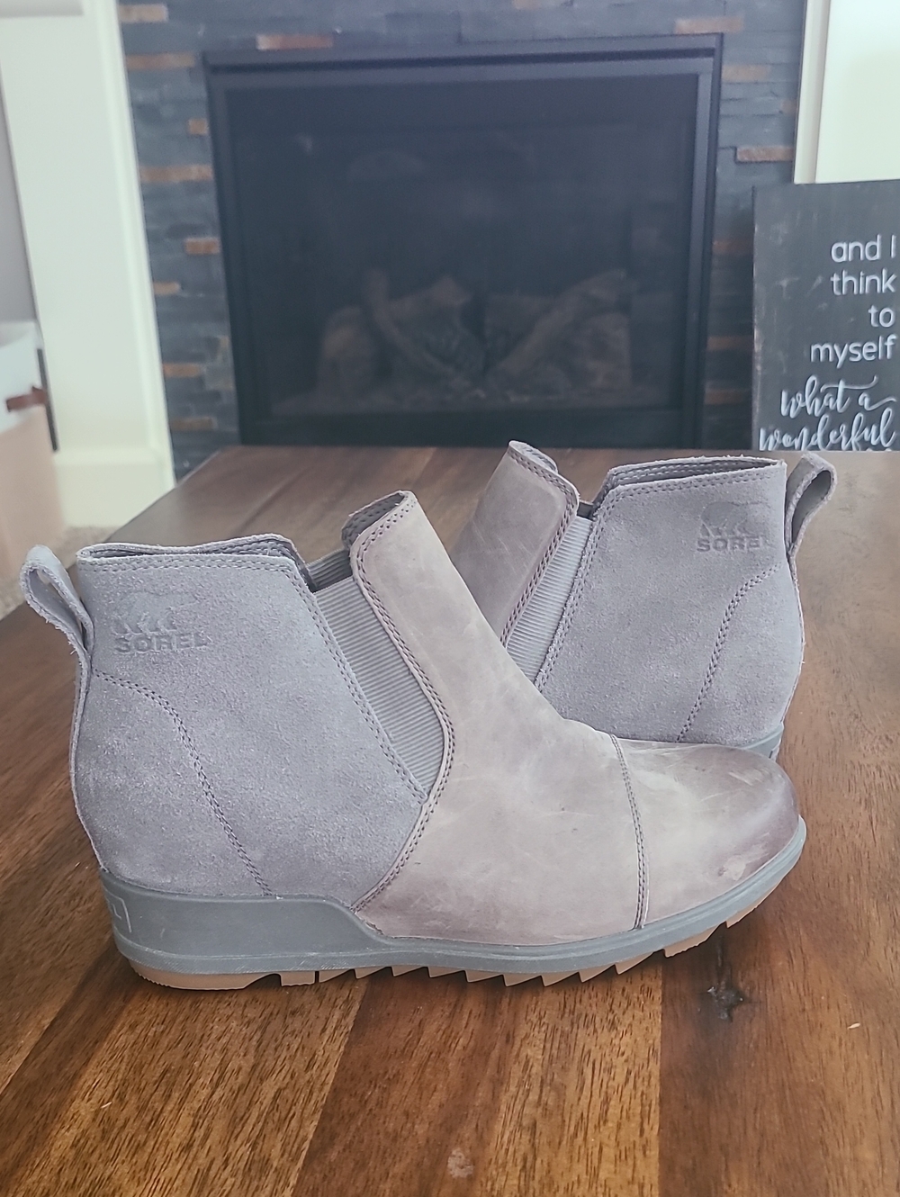 Sorel Evie Pull On Suede Bootie in Quarry Gum Women’s size 10